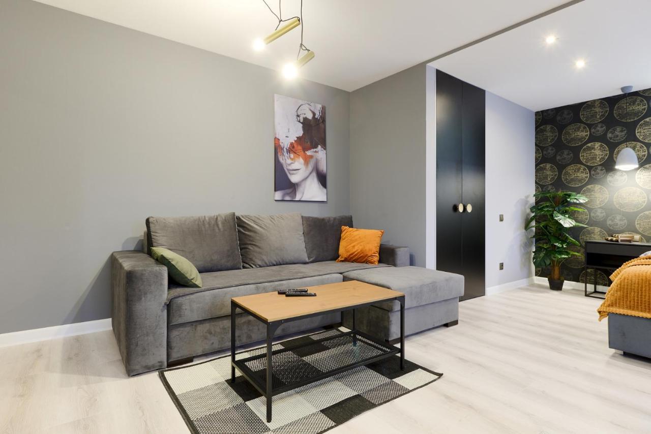 Apartment New Lesi Ukrainky Blvd And Olimpiyska And Kreshchatyk And Manhattan With Parking Kyiv